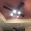 HOTEL アムール(台東区/ラブホテル)の写真『203号室 ベッドの上にある天井扇』by みこすりはん