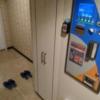 アラウダリゾート国立(国立市/ラブホテル)の写真『414号室、入口と自動支払機』by おむすび
