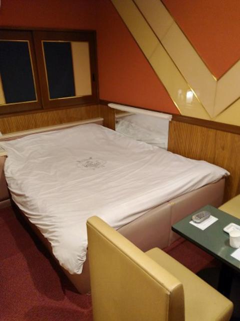 HOTEL STATION リオン(台東区/ラブホテル)の写真『401号室　玄関から』by シンカー