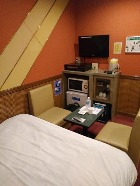 HOTEL STATION リオン(台東区/ラブホテル)の写真『401号室　ベットから』by シンカー