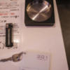 GRAND CHARIOT(グランシャリオ)(新宿区/ラブホテル)の写真『201号室　鍵、灰皿、オリジナルライターなど』by INA69