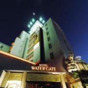 ホテル ウォーターゲート名古屋(全国/ラブホテル)の写真『夜の外観(ホテル関係者の提供)』by OISO（運営スタッフ）