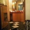 マイアミ(横浜市西区/ラブホテル)の写真『202号室利用。玄関から。正面が洗面所でした。』by キジ