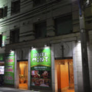 MINT Kabukichou(ミント歌舞伎町)(全国/ラブホテル)の写真『昼外観』by ところてんえもん