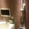 CHARME鶯谷１（シャルム）(台東区/ラブホテル)の写真『305号室　シャワーと洗い場（シャワーヘッドの固定位置が上下１ｍ位で調整可能）』by YOSA69