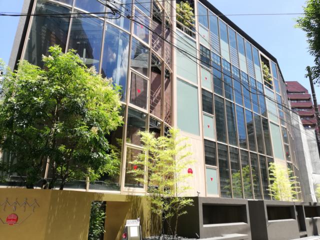 HOTEL SENSE(センス)(新宿区/ラブホテル)の写真『昼外観』by ところてんえもん