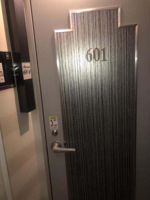 WEST ONE（ウエストワン）(豊島区/ラブホテル)の写真『601号室 ドア』by かとう茨城47