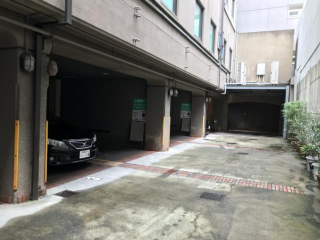 ベルナールホテル(静岡市葵区/ラブホテル)の写真『駐車場』by まさおJリーグカレーよ