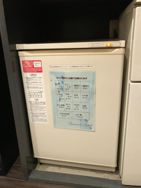ベルナールホテル(静岡市葵区/ラブホテル)の写真『405号室  販売用冷蔵庫』by まさおJリーグカレーよ