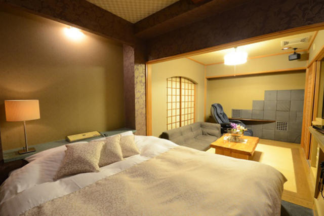 ホテル ウォーターロード福山(呉市/ラブホテル)の写真『215号室(ホテル関係者の提供)』by OISO（運営スタッフ）