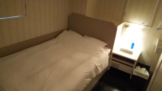 アクア横浜(横浜市西区/ラブホテル)の写真『202号室利用。ﾍﾞｯﾄﾞです。狭いし、完璧にﾋﾞｼﾞﾎの副業です。』by キジ