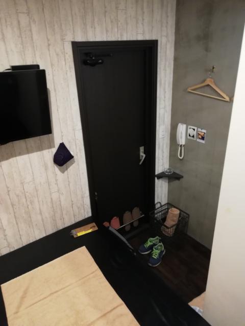 レンタルルーム メンフィス(柏市/ラブホテル)の写真『5号室  奥から入口へ』by ところてんえもん