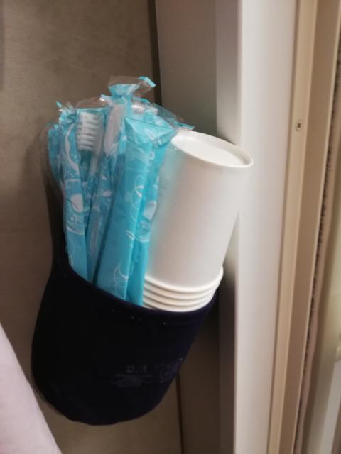 レンタルルーム メンフィス(柏市/ラブホテル)の写真『5号室  使い捨て歯ブラシ』by ところてんえもん