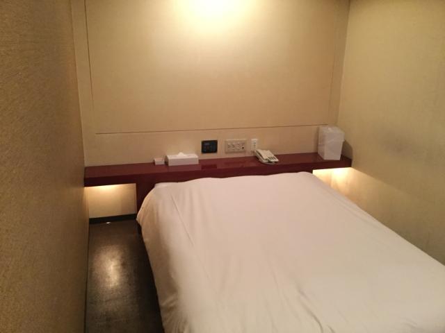 ヒルズホテル五反田(品川区/ラブホテル)の写真『402号室、室内、ベッド』by ACB48