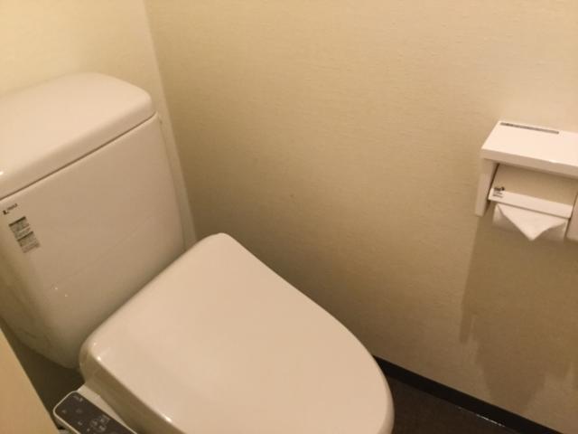 ヒルズホテル五反田(品川区/ラブホテル)の写真『402号室、トイレ』by ACB48