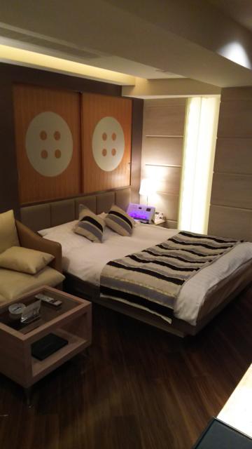 HOTEL Belta（ベルタ）(横浜市西区/ラブホテル)の写真『301号室利用。部屋全体とﾍﾞｯﾄﾞです。』by キジ