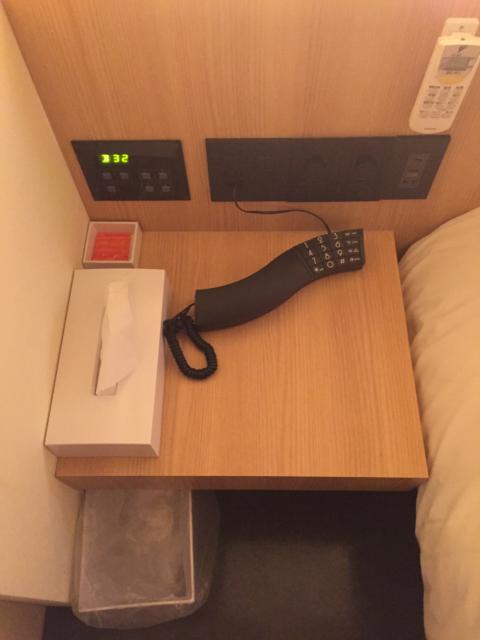ヒルズホテル五反田(品川区/ラブホテル)の写真『802号室 ベッドサイド』by ちげ