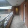 HOTEL LIDO（リド）(江戸川区/ラブホテル)の写真『５階エレベータ前から503号室を見る風景（通路は南仏から取り寄せたテラコッタの煉瓦敷き）』by YOSA69