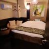 HOTEL COCO BALI（ココバリ）(渋谷区/ラブホテル)の写真『401号室利用、部屋の全体です。狭いけどお洒落です。』by キジ