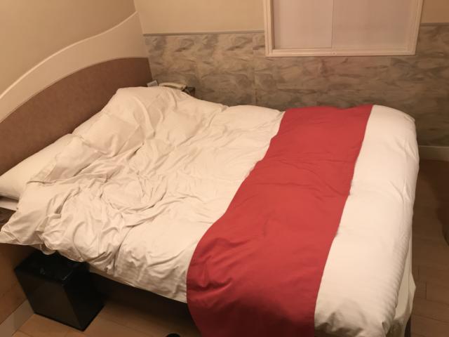 HOTEL Le Club（ホテルルクラブ）(台東区/ラブホテル)の写真『202号室ベッド』by 健介