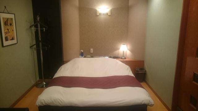 HOTEL WILL Bay Resort(船橋市/ラブホテル)の写真『402号室　ベッド全景』by YOSA69