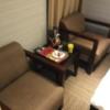 The calm hotel tokyo GOTANDA(品川区/ラブホテル)の写真『301号室、ソファ、テーブル』by ACB48