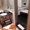 HOTEL PARIS(パリス)(渋谷区/ラブホテル)の写真『101号室　お風呂と洗面台』by へんりく