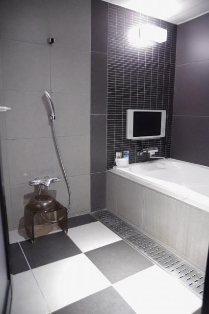 ホテル グラス(豊島区/ラブホテル)の写真『401号室　浴室』by マーケンワン