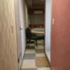 HOTEL RIO（リオ）(新宿区/ラブホテル)の写真『410号室 玄関からの室内の様子』by なめろう