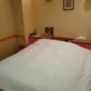 ホテルビバリーヒルズ(千葉市中央区/ラブホテル)の写真『306号室　ベッド』by かーたー