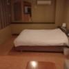 hotel GOLF3 厚木(厚木市/ラブホテル)の写真『B301号室利用。ベッドルームです。』by キジ