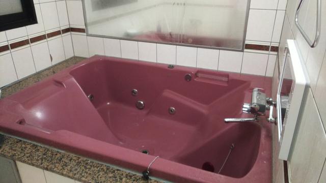 HOTEL LX 諏訪（レックス)(諏訪市/ラブホテル)の写真『303号室浴槽。スタンダードの1.2倍位の大きさ。』by 折口 直公