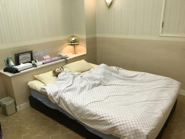 PRINCESS2世(台東区/ラブホテル)の写真『801号室ベッド。熊は私物です。』by リカ