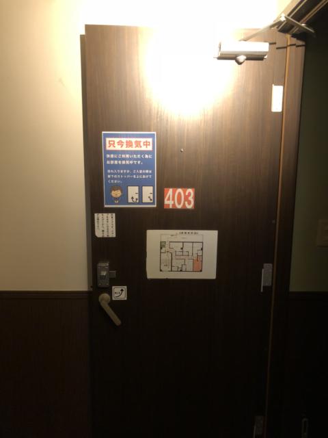 レンタルルーム アプレ(港区/ラブホテル)の写真『403号室、部屋入口』by かとう茨城47