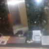 ホテル プラザ21(江東区/ラブホテル)の写真『503号室　ベッド上部の風景（左から電気スタンド、ティシュボックス、G、コントロールパネル、電話機、部屋インフォメーション）』by YOSA69