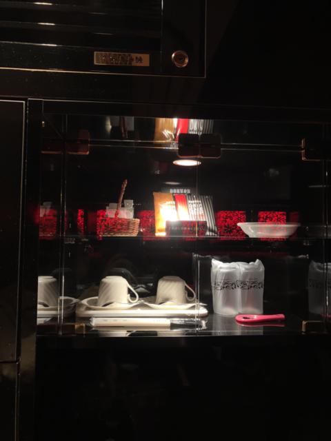 ホテルAVYSS(アビス)(新宿区/ラブホテル)の写真『406号室 お茶 コーヒー セット』by サトナカ