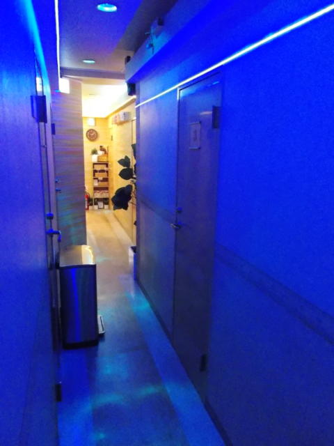 レンタルルーム　PRIME10room（プライムテンルーム）(新宿区/ラブホテル)の写真『通路』by 情報屋Ｘ