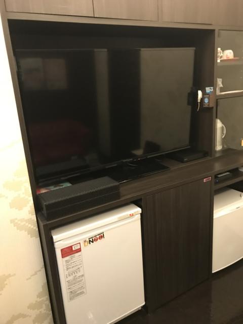 ラピア(新宿区/ラブホテル)の写真『103号室のテレビ』by 少佐