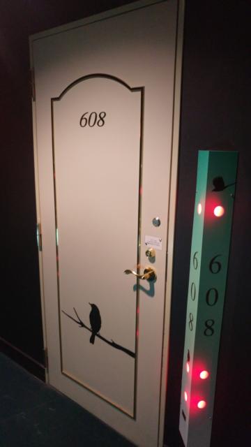 HOTEL O・M・Y （オーエムワイ）(さいたま市大宮区/ラブホテル)の写真『608号室 客室玄関ドア』by 来栖