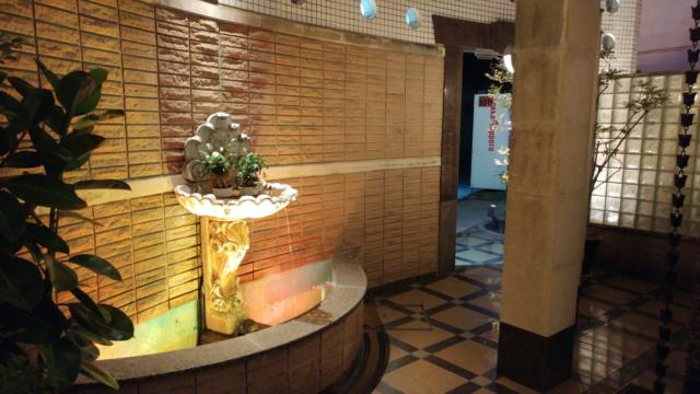 HOTEL  RIZE(リゼ)(さいたま市大宮区/ラブホテル)の写真『202号室 Hotel玄関前ポーチ』by 来栖