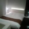 HOTEL UNO(ウノ)(川口市/ラブホテル)の写真『201号室 ベッドは大きく清潔でした。スプリングも強めでぽちゃ嬢様とのプレーにぴったりでした。』by セイムス