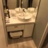 FABULOUS(ファビュラス)(立川市/ラブホテル)の写真『903号室 浴室手前の洗面台 タオルなどは左下側の足元にあります』by ずんどこ