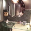 HOTEL PARIS(パリス)(渋谷区/ラブホテル)の写真『206号室お風呂入口脇の洗面台。キレイ。』by へんりく