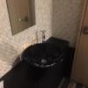 池袋パークサイドホテル(豊島区/ラブホテル)の写真『603号室　洗面台　壁紙が破れてますね（＾＾；）』by ダンス