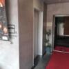 KOYADO HOTEL(台東区/ラブホテル)の写真『ビルエレベーター入口』by ところてんえもん