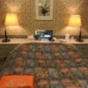 ホテル セリーヌ(大阪市/ラブホテル)の写真『503号室ベッドルームのダブルベッド。枕元にコンドーム2枚あります。』by PINK SCORPION
