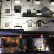 ホテル　シエナ(鹿児島市/ラブホテル)の写真『夜の外観』by INA69