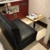 HOTEL EXCELLENT(エクセレント)(新宿区/ラブホテル)の写真『203号室 テーブルと椅子』by サトナカ