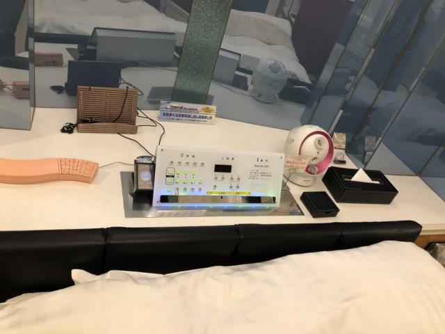 HOTEL EXCELLENT(エクセレント)(新宿区/ラブホテル)の写真『203号室 ベッド頭部』by サトナカ