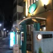 ホテル エル(全国/ラブホテル)の写真『朝の入口付近』by 少佐